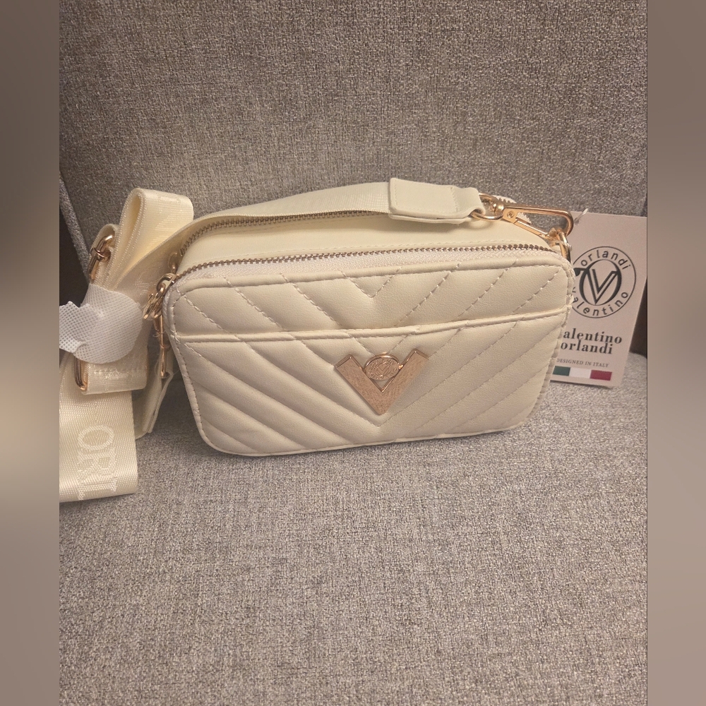 NWT Valentino Orlandi Quilted Small Camera Crossbody Bag Double Zip Guitar Strap